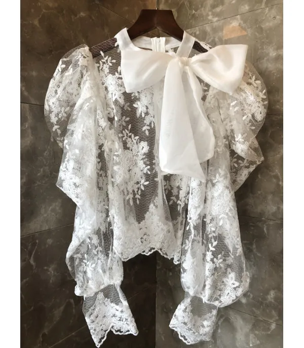 Blusa pizzosa fiocco
