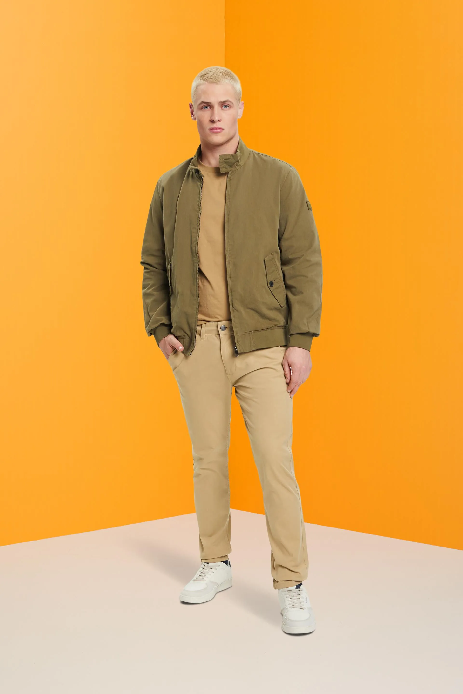 Bomber con colletto alto