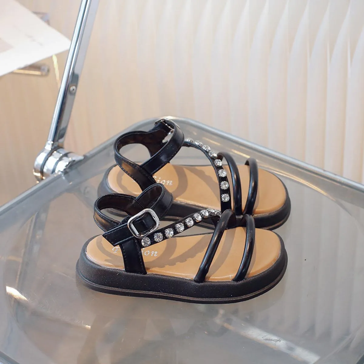 Scarpe estive per bambini con strass Sandali per ragazza Moda Fibbia Scarpe romane in morbida pelle Sandali gladiatore per ragaz