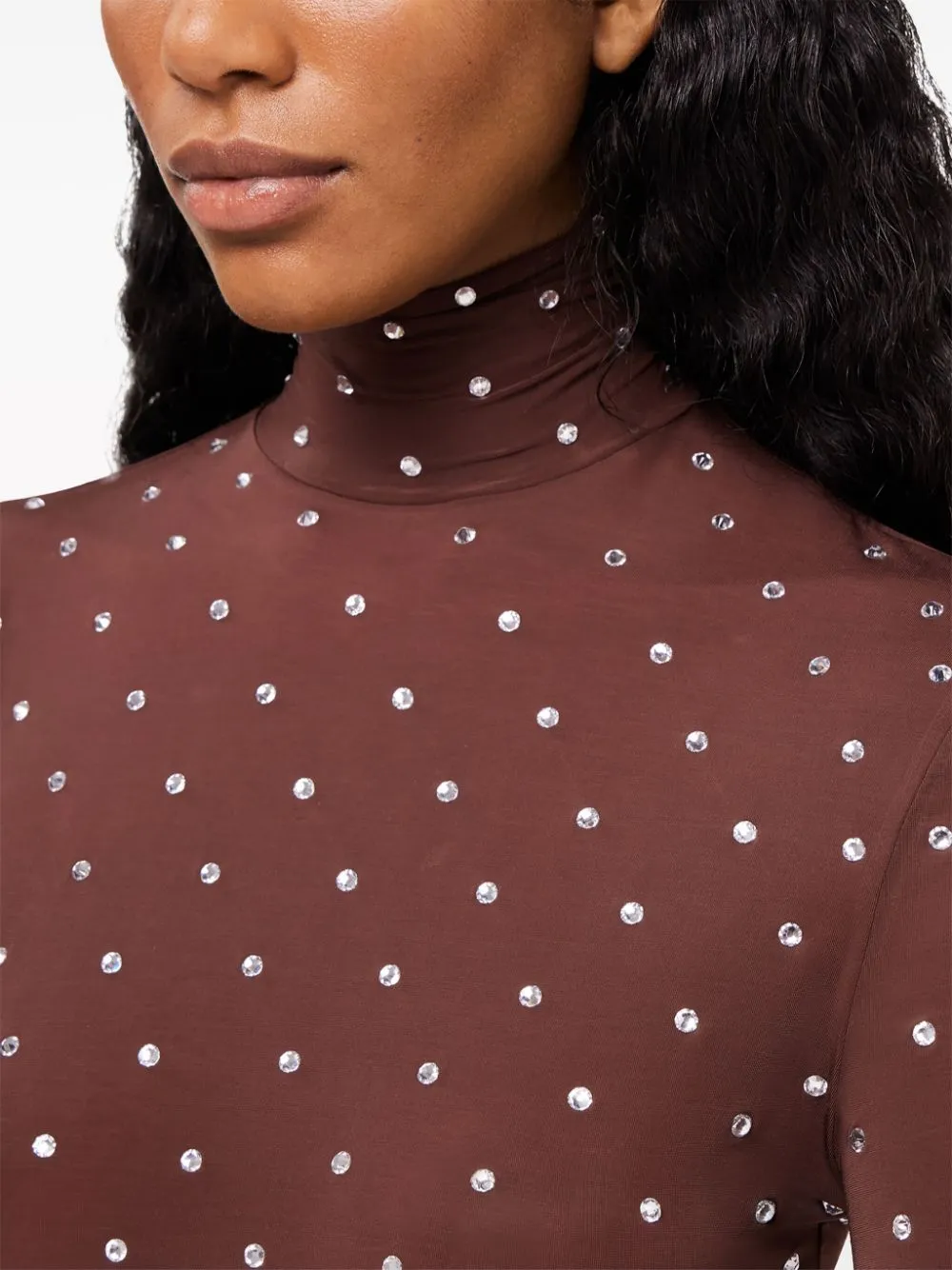Top a collo alto impreziosito da cristalli in marrone - donna
